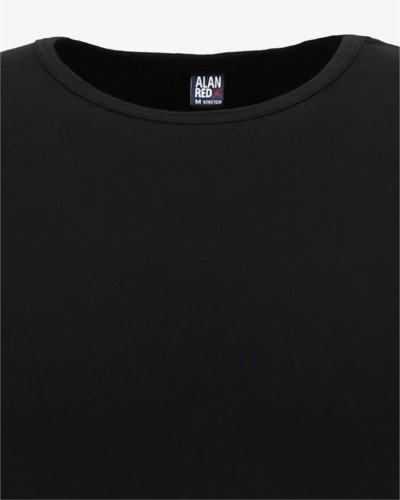 Crew-neck and label detail of the Alan Red Ottawa black stretch T-shirt