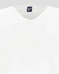 -neck detail of the white Vermont T-shirt by Alan Red