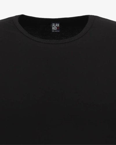 Crew-neck detail of the men's black Olbia long-sleeve T-shirt by Alan Red
