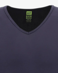 V-neck detail of the men's navy Baltimora bamboo T-shirt by Alan Red