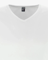 V-neck detail of the men's white Oklahoma Lange T-shirt by Alan Red