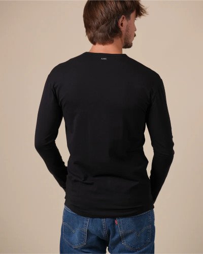 Back view of the Alan Red Olbia men's black long-sleeve T-shirt