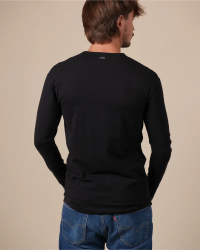 Back view of the Alan Red Olbia men's black long-sleeve T-shirt