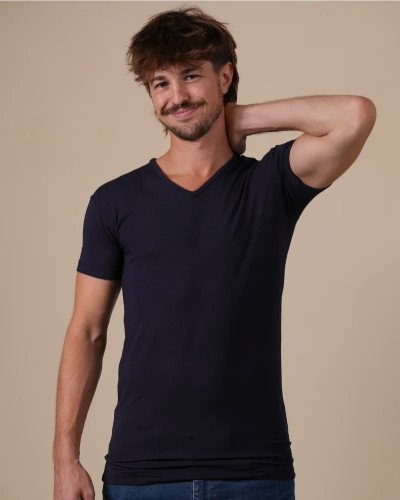Alan Red Baltimora black men's T-shirt worn, front view