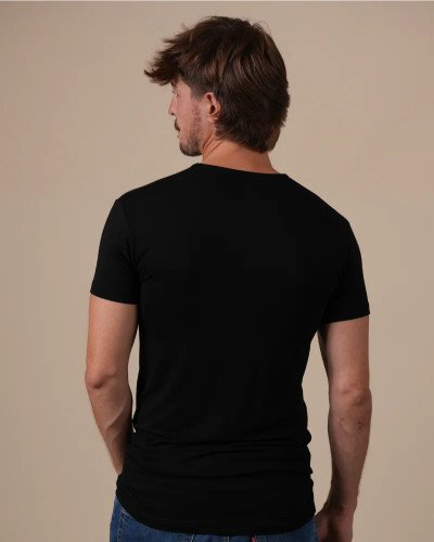 Alan Red Baltimora navy men's T-shirt worn, back view