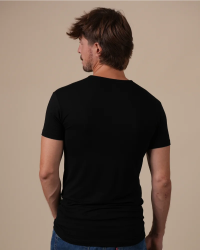 Alan Red Baltimora navy men's T-shirt worn, back view