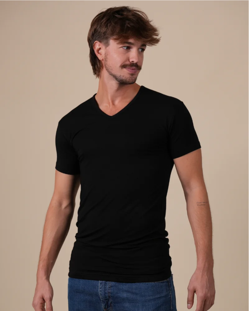 Alan Red Baltimora navy men's T-shirt worn, front view