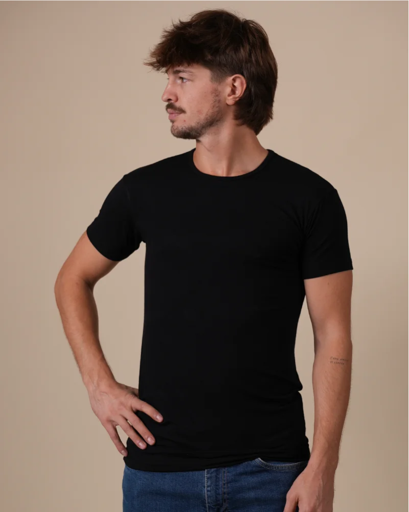 Alan Red Bilbao black men's T-shirt worn, front view