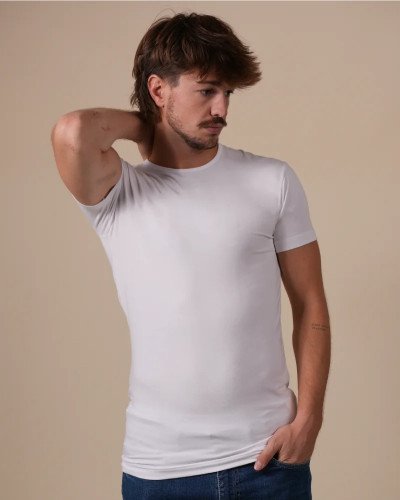Alan Red Bilbao white men's T-shirt worn, front view