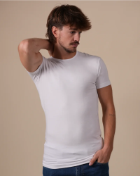 Alan Red Bilbao white men's T-shirt worn, front view