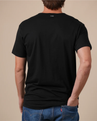 Alan Red Derby navy men's T-shirt worn, back view