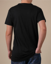Alan Red Vermont Long black extra-long men's T-shirt worn, back view
