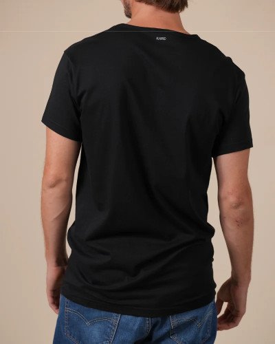 Alan Red Dean black men's T-shirt worn, back view