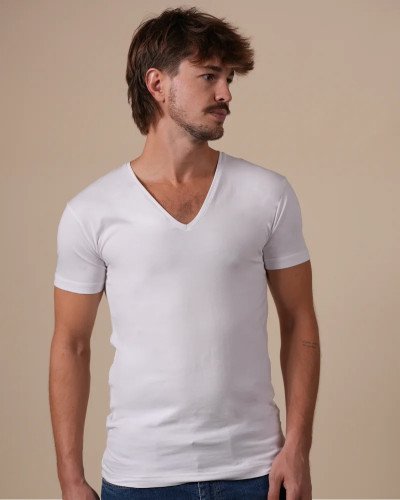 Alan Red NOV white men's deep V-neck T-shirt, front view