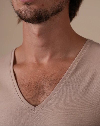 NOV T-shirt, Skin