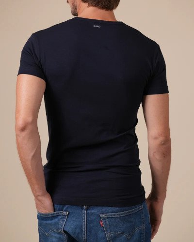 Alan Red Ottawa navy blue men's T-shirt worn, back view