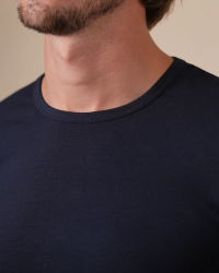 Crew-neck detail of the Alan Red Ottawa navy blue men's T-shirt