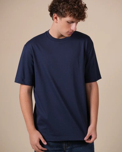 Alan Red Vanice deep blue men's T-shirt worn, front view