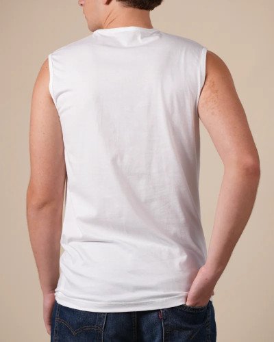 Alan Red Montana white men's tank top worn, back view