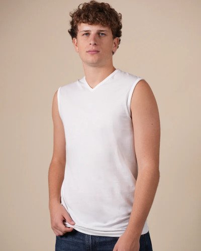 Alan Red Minto white men's V-neck tank top, front view